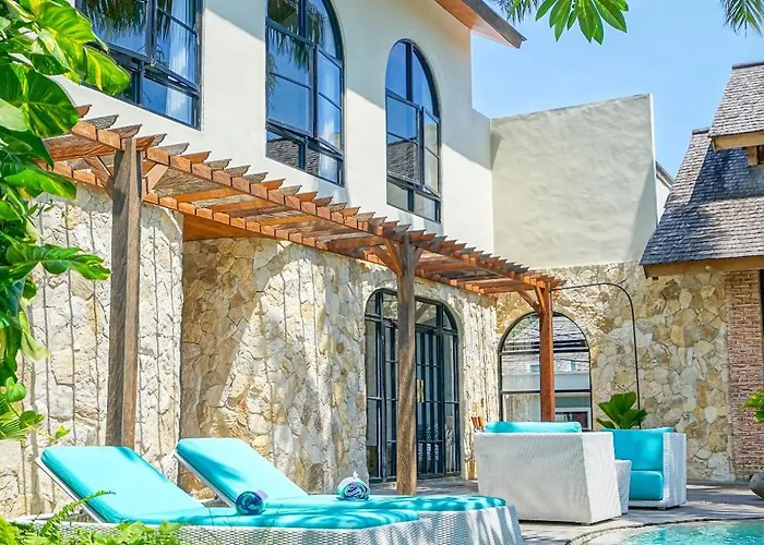 Maca & Bali Villa *